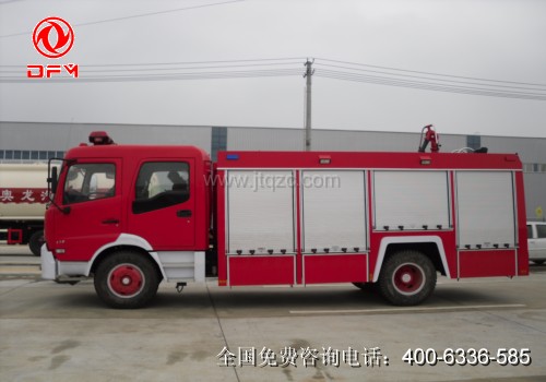東風(fēng)天錦水罐消防車（側(cè)面）