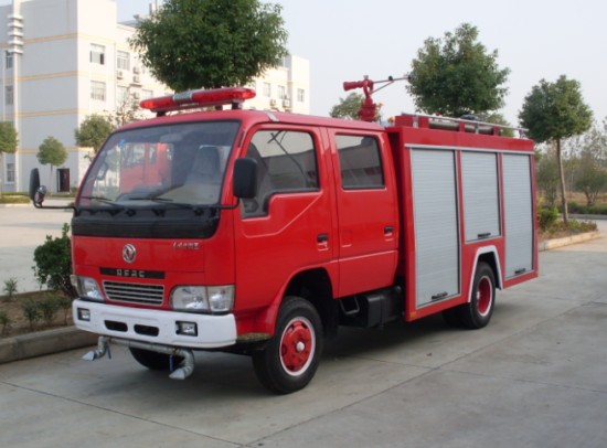 東風(fēng)銳鈴水罐/泡沫消防車